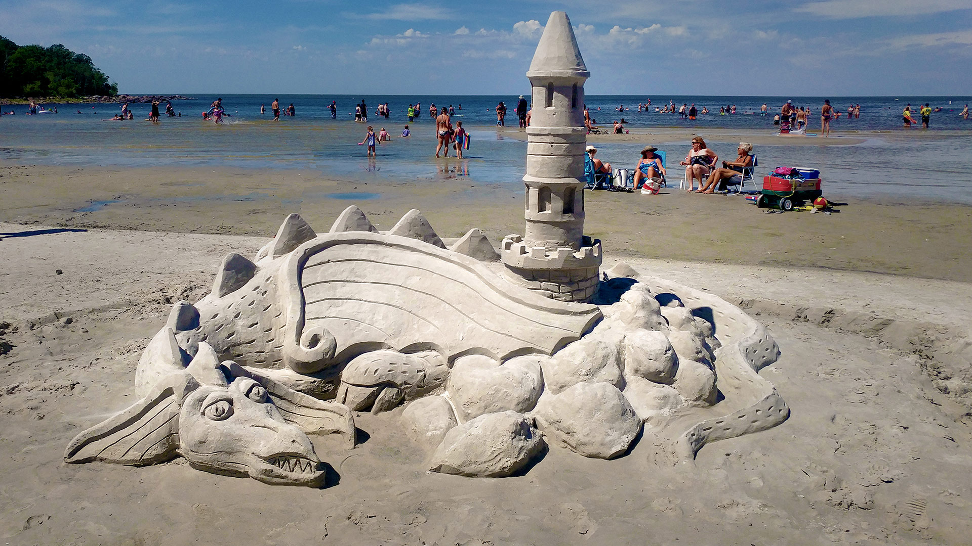 bingwallpaper dragon sand castle